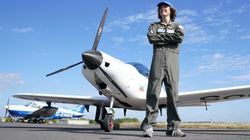Εφηβος 17 ετών, έγινε ο νεότερος πιλότος που έκανε μόνος του τον γύρο του