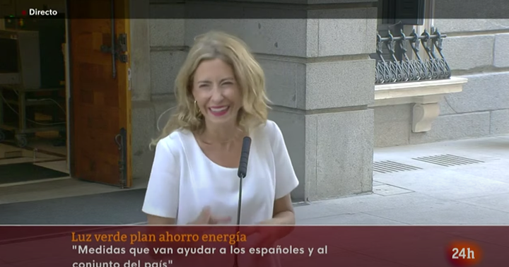 Raquel Sánchez, ministra de Transportes, comparece ante los medios en el Congreso.