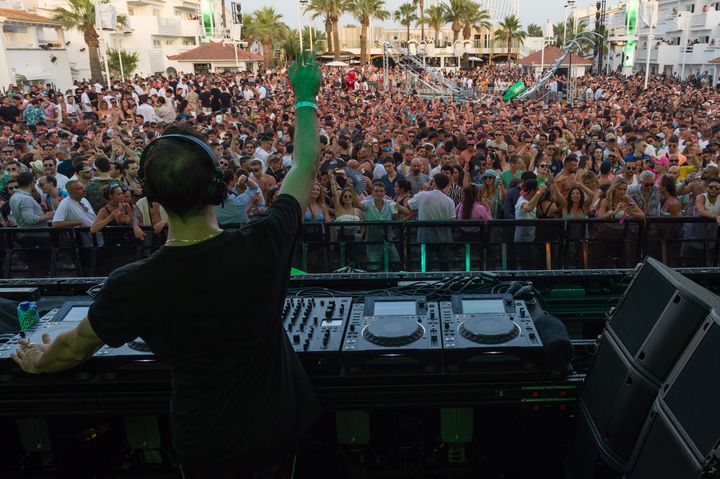 Fiesta en la discoteca Ushuaia de Ibiza, en junio de 2022. 