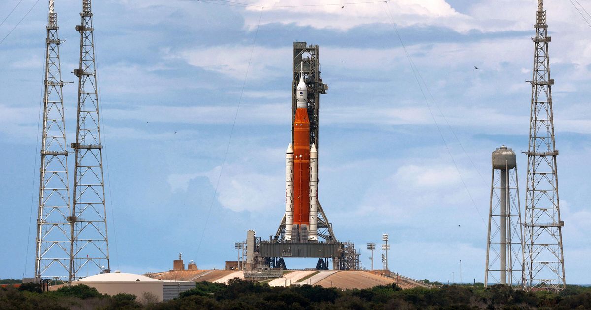 Des fuites de carburant obligent la NASA à annuler le lancement de la fusée New Moon