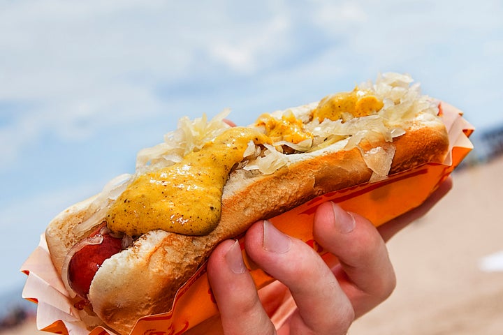 How You Eat A Scorching Canine Can Say A Lot About The place You are From 1 630e71fb240000610051d585