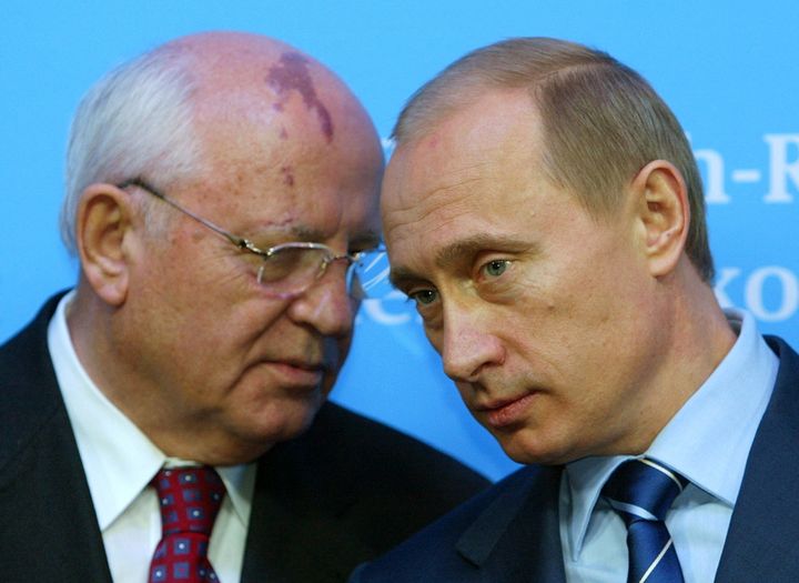 Ο Γκορμπατσόφ και ο Πούτιν, το 2004.