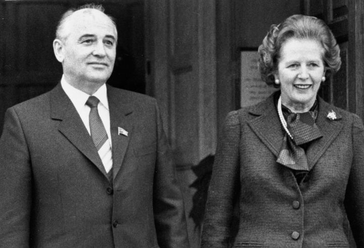 Με την πρωθυπουργό της Βρετανίας, Μάργκαρετ Θάτσερ, το 1984, όταν ήταν ακόμα μέλος του Πολιτμπιρό.