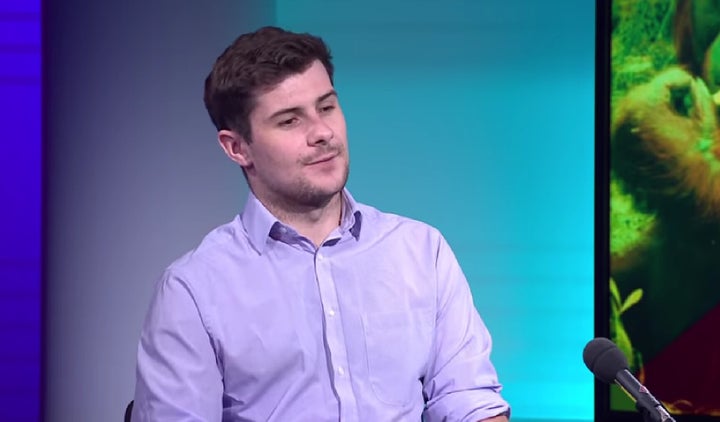 El meteorólogo Scott Duncan durante una entrevista en la BBC.