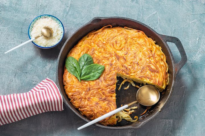 A frittata made with leftover pasta is a delicious solution for those times when you cook too much spaghetti.