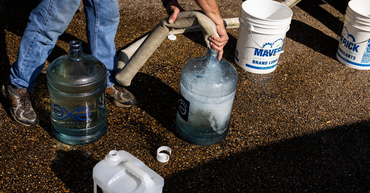 Jackson Water Crisis Forces Residents To Find Alternatives - Vimarsana News