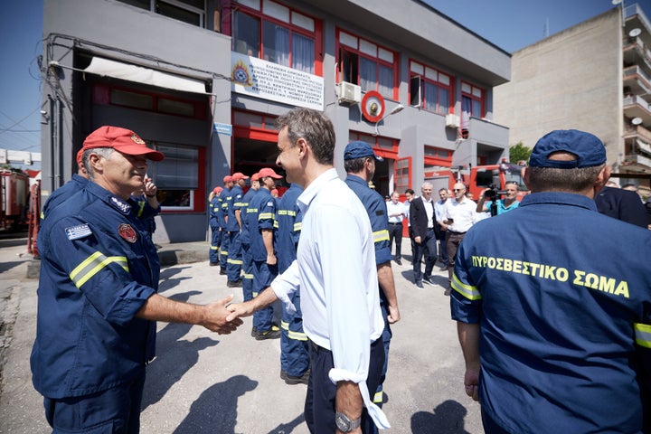 Ο Κυριάκος Μητσοτάκης στην Πυροσβεστική Υπηρεσία Σερρών