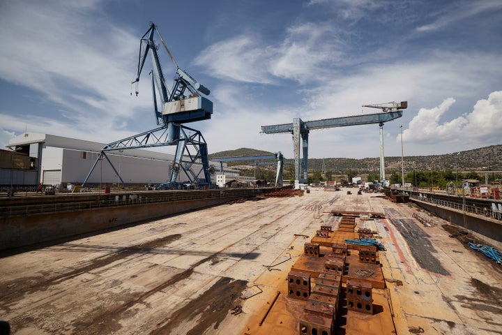 Άποψη των Ναυπηγείων Ελευσίνας