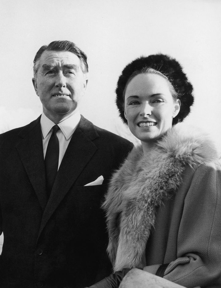 シーランド公国を建国したロイ・ベーツ（左）と妻のジョアン（1966年撮影）
