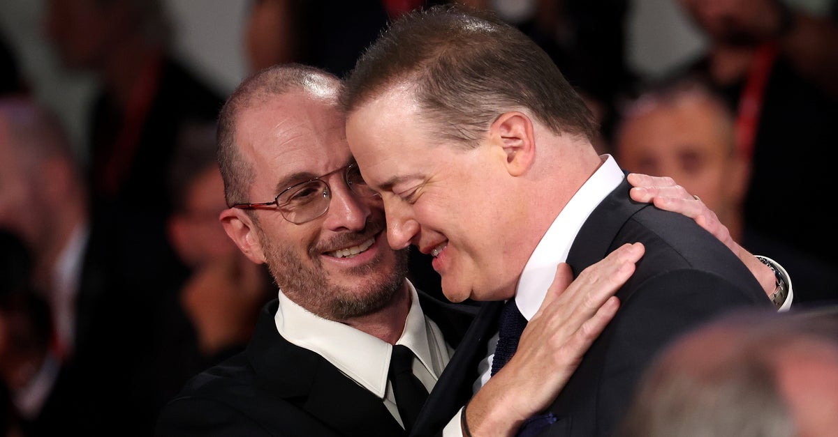 Brendan Fraser Tears Up During 6-Minute Standing Ovation For 'The Whale' - Vimarsana News