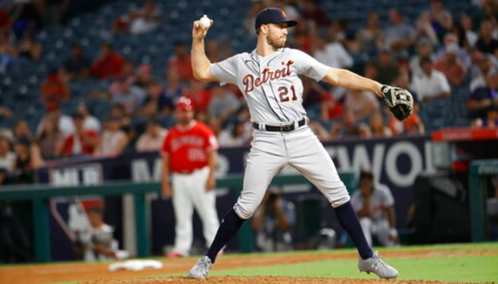 Kody Clemens pitches against the Angels.