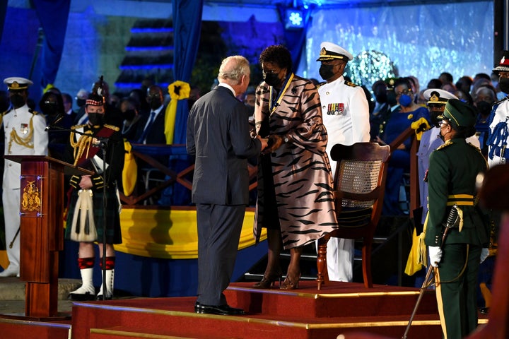 El príncipe Carlos, el pasado noviembre en Barbados, cuando el país dejó de estar bajo el abrigo de la monarquía británica.