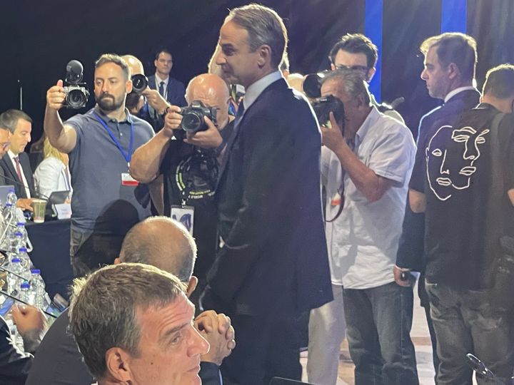 O πρωθυπουργός Κυριάκος Μητσοτάκης λίγα λεπτά πριν από την έναρξη της συνέντευξης Τύπου στη ΔΕΘ 2022.