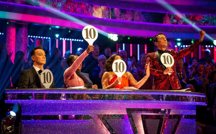 Motsi jugée aux côtés de Bruno Tonioli lors de sa première année avec l'émission