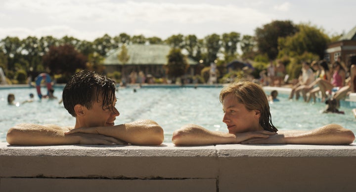 Harry et Emma jouent une paire de jeunes mariés dans le nouveau film