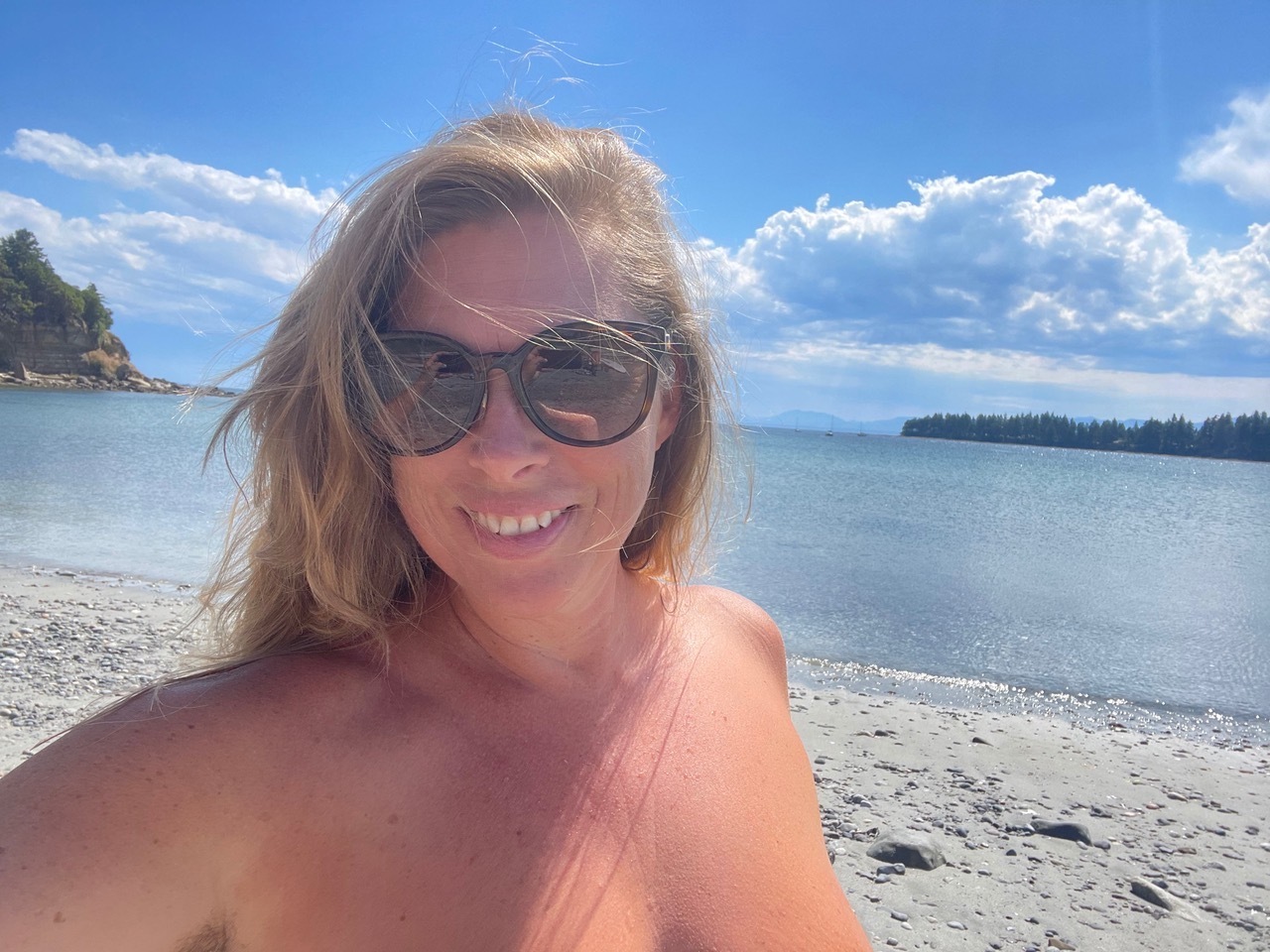 girlfriend experience nude beach free video