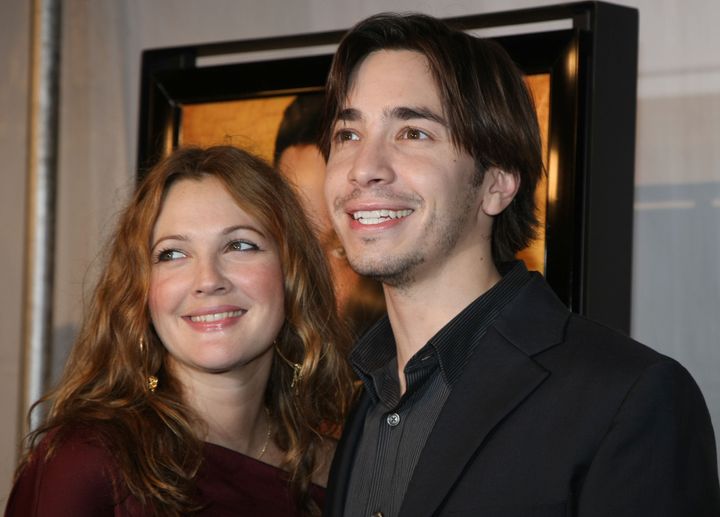 Drew Barrymore (left) and Justin Long in 2008. 