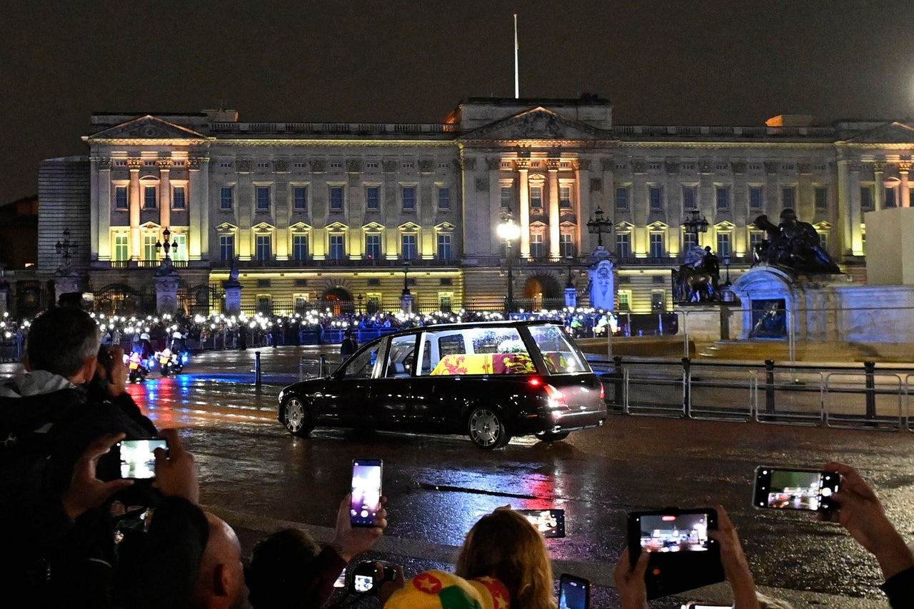The coffin will rest in the palace's Bow Room overnight.