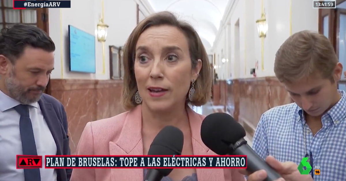 Tsunami de reacciones en Twitter a este momento de Cuca Gamarra en los pasillos del Congreso - Vimarsana News