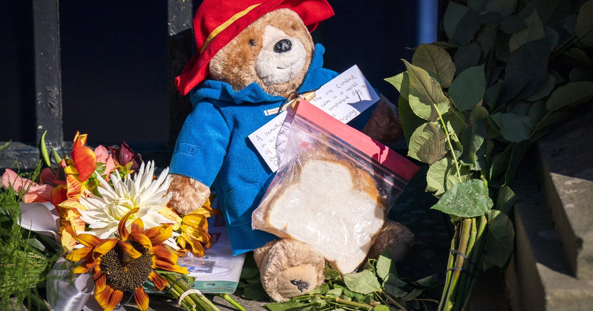 'Mourn Hub', Broccoli Tribute And Phone Box In A Veil: Twitter's Wild Ride Since Queen's Death - Vimarsana News