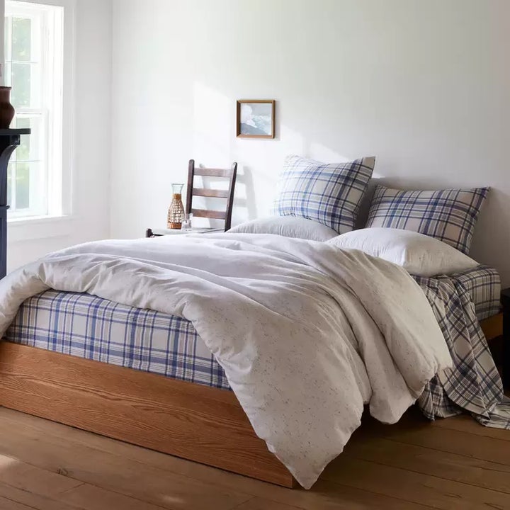 Best Cozy Bed Sheets According To Reviews | HuffPost Life