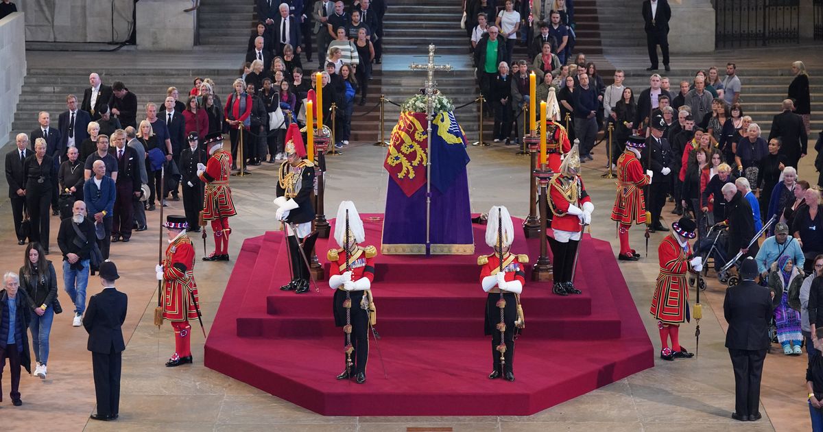 Guard Collapses Next To Queens Coffin During Livestream Of Lying In State