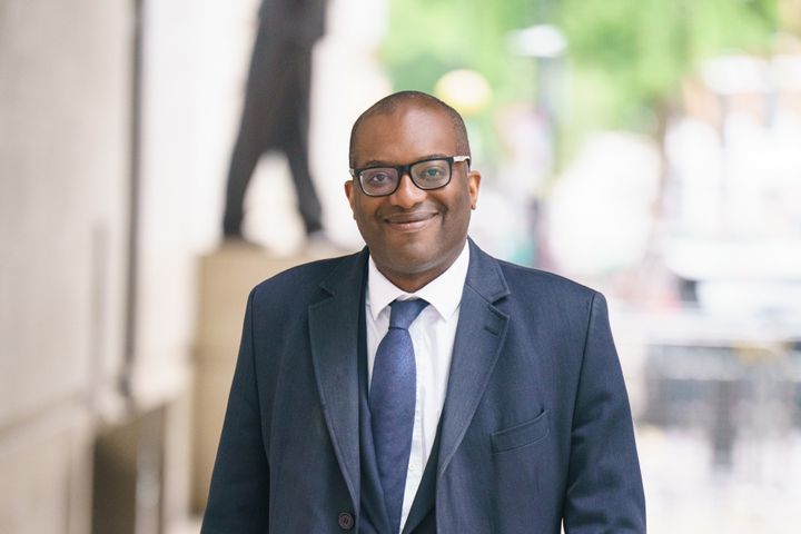 Chancellor Kwasi Kwarteng believes ending the cap on bankers' bonuses will boost the economy.