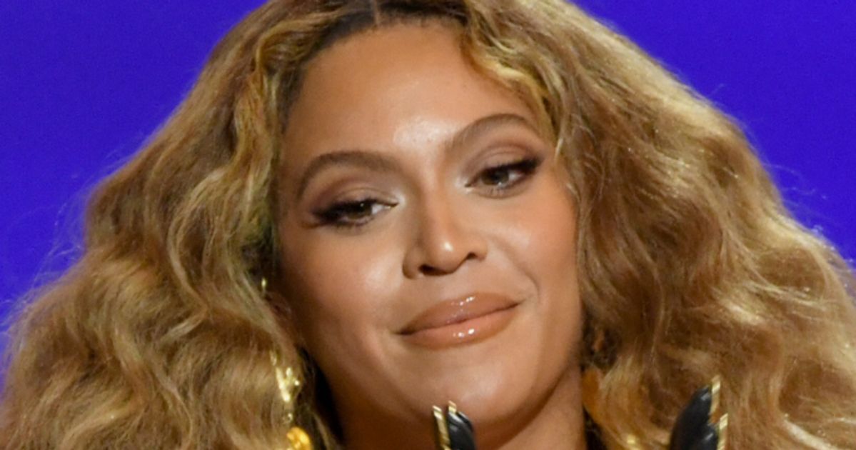 Beyoncé Sends Sheryl Lee Ralph ‘Wonderful’ Flowers After Her Historic Emmys Win.jpg