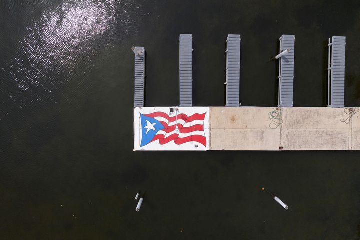 Αδειες αποβάθρες φαίνονται καθώς η τροπική καταιγίδα Fiona πλησιάζει στο Κάβο Ρόχο, Πουέρτο Ρίκο, 17 Σεπτεμβρίου 2022.
