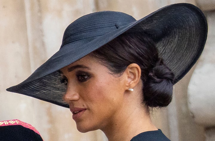 A closer look at the earrings.