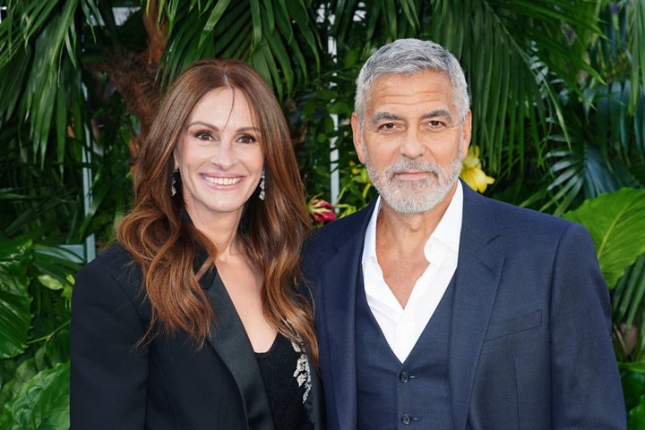 Ticket to Paradise' Stars Clooney and Roberts Banter and Battle at Premiere