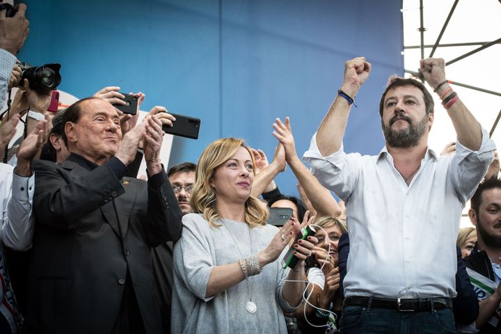 Silvio Berlusconi, Giorgia Meloni y Matteo Salvini en un mitin en Roma, en octubre de 2019.