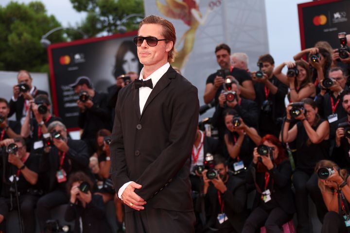 Ο Μπραντ Πιτ στην πρεμιέρα της ταινίας Blonde στο 79ο ΚΙνηματογραφικό Φεστιβάλ Βενετίας τον Σεπτέμβριο του 2022.