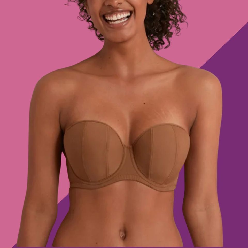 Feather Luxe V-neck Molded Cup Bra In Black Soot
