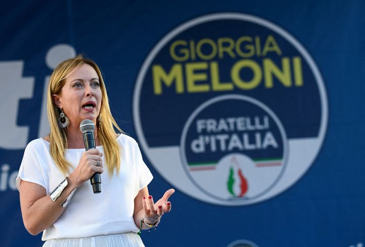 Giorgia Meloni, líder de Hermanos de Italia, durante un mitin de campaña en la plaza del Duomo de Milán, el pasado 11 de septiembre. 