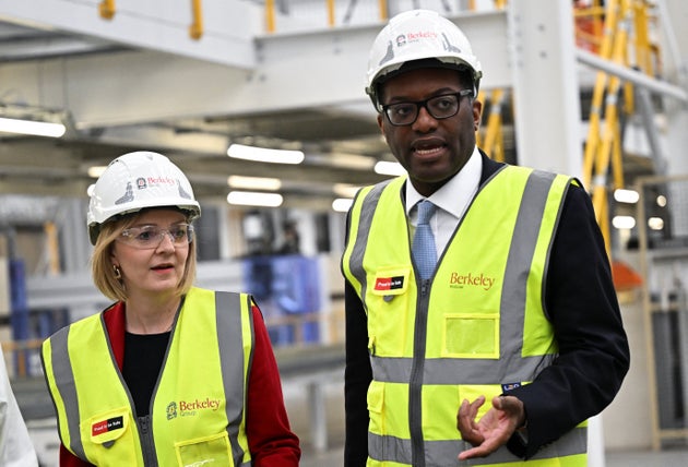 Liz Truss and Kwasi Kwarteng visited Berkeley Modular in Northfleet, Kent, to promote the government's new Growth Plan. 