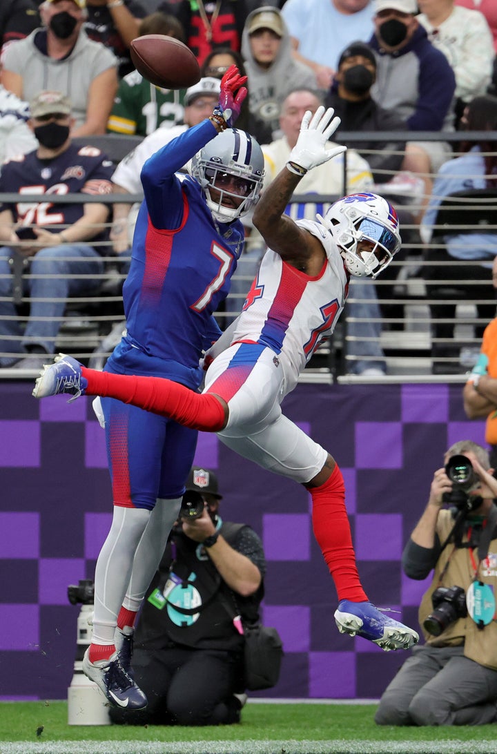 Trevon Diggs Urges Brother Stefon to Leave Bills After Hot Mic Video