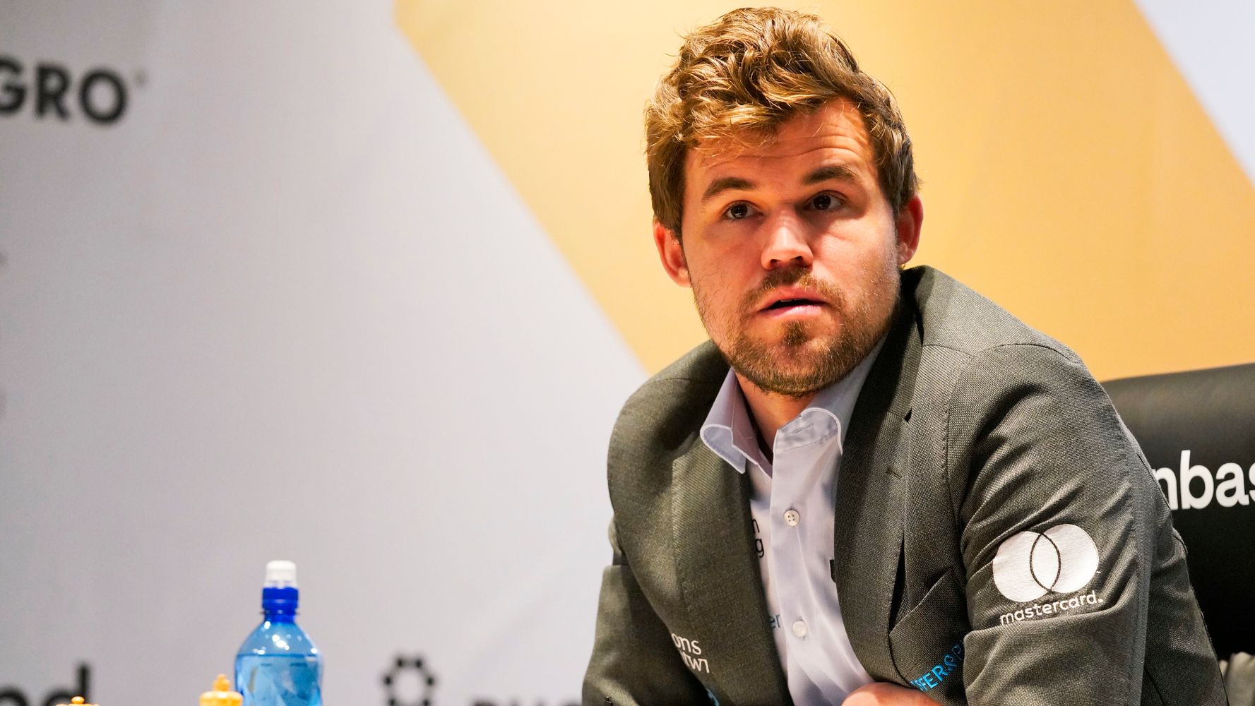 Chess: Carlsen outwits teenagers at World Cup as Russians fail