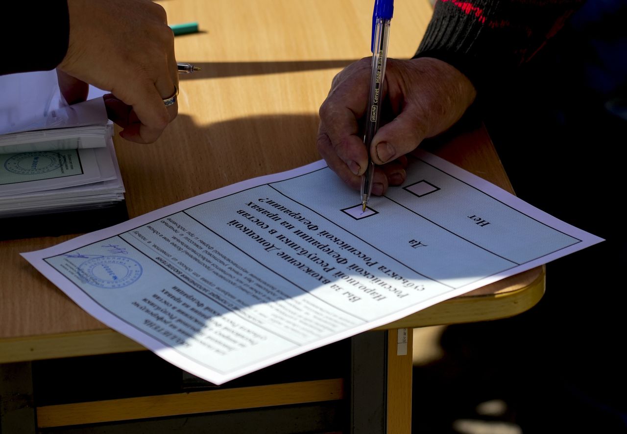 Το ψηφοδέλτιο (Ντονέτσκ)