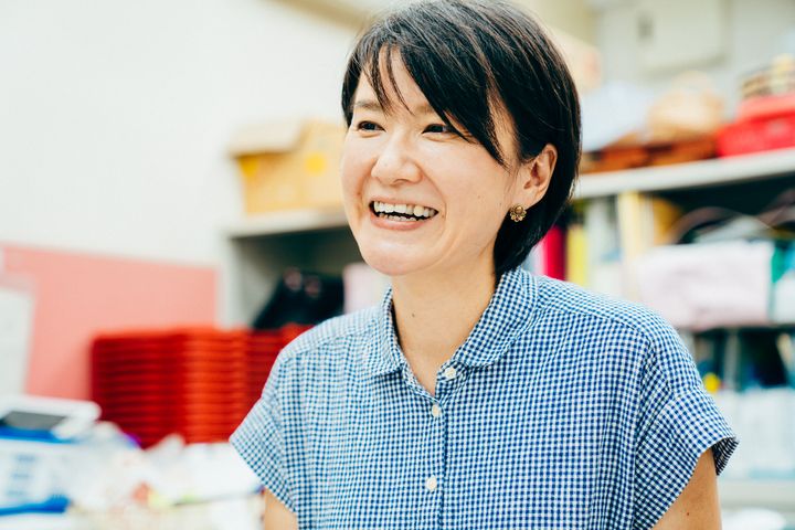 組合員歴8年の植木景子（うえき・けいこ）さん。「活動に参加することで、家族と環境問題などを話し合う機会が増えました」