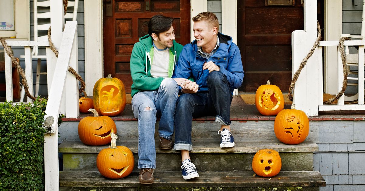 Can Decorating For Fall Make You Happier? Experts Weigh In.