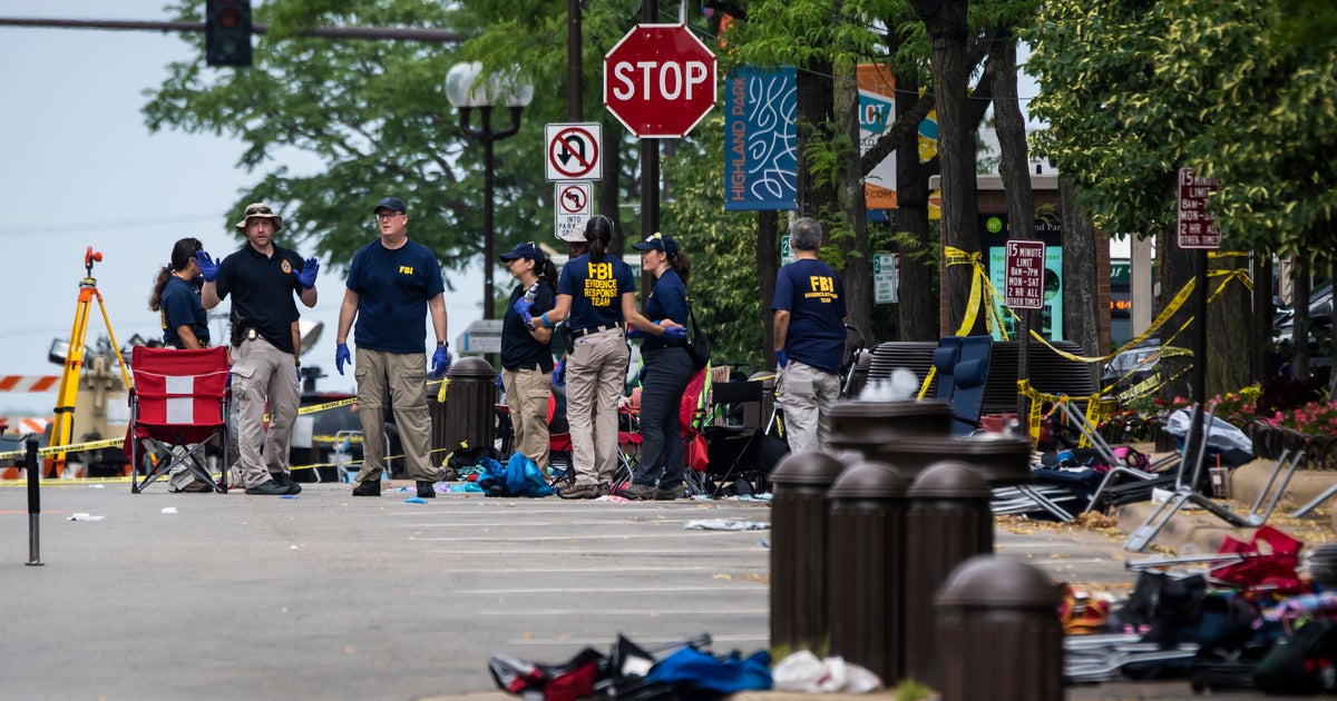 Smith & Wesson Sued Over Link To July 4 Parade Mass Shooting - Vimarsana News