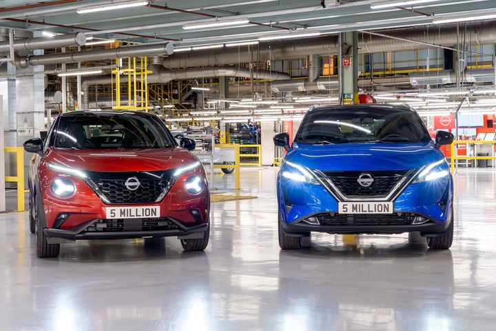 Qashqai e-POWER και JUKE HYBRID.