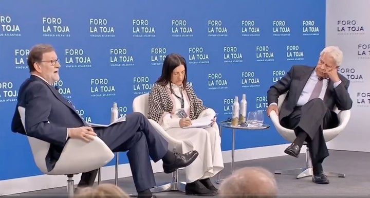 Un momento del debate entre González y Rajoy.
