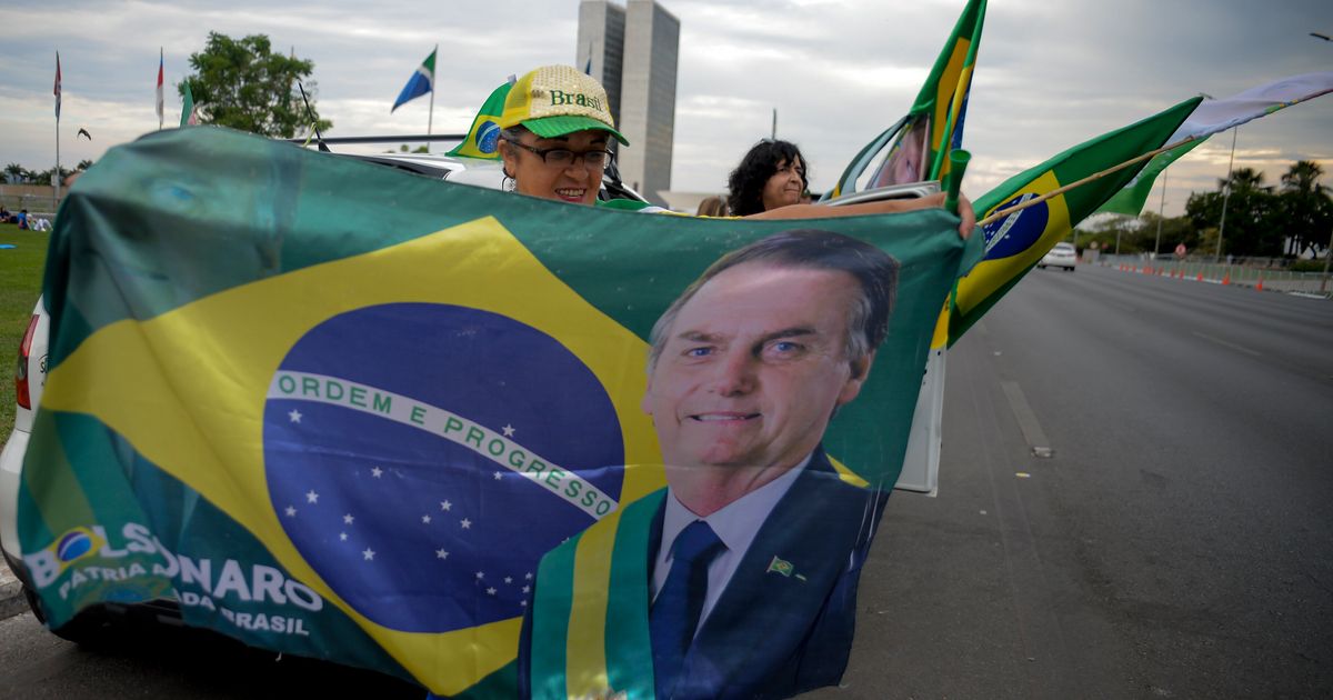 Le titulaire d’extrême droite Bolsonaro a une légère avance avec 52% des votes au Brésil comptés