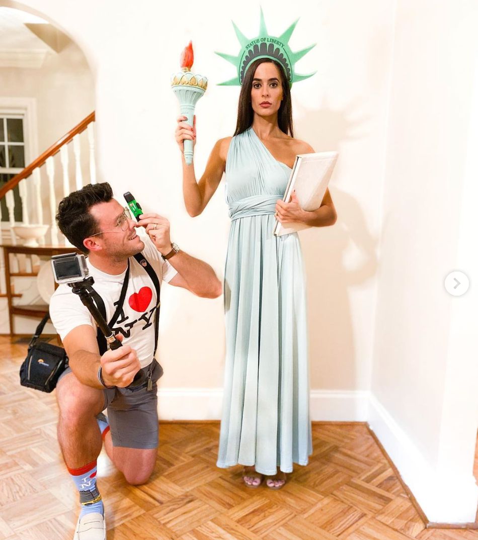 22 Unique Couples Halloween Costumes You Havent Seen A Million Times HuffPost Life