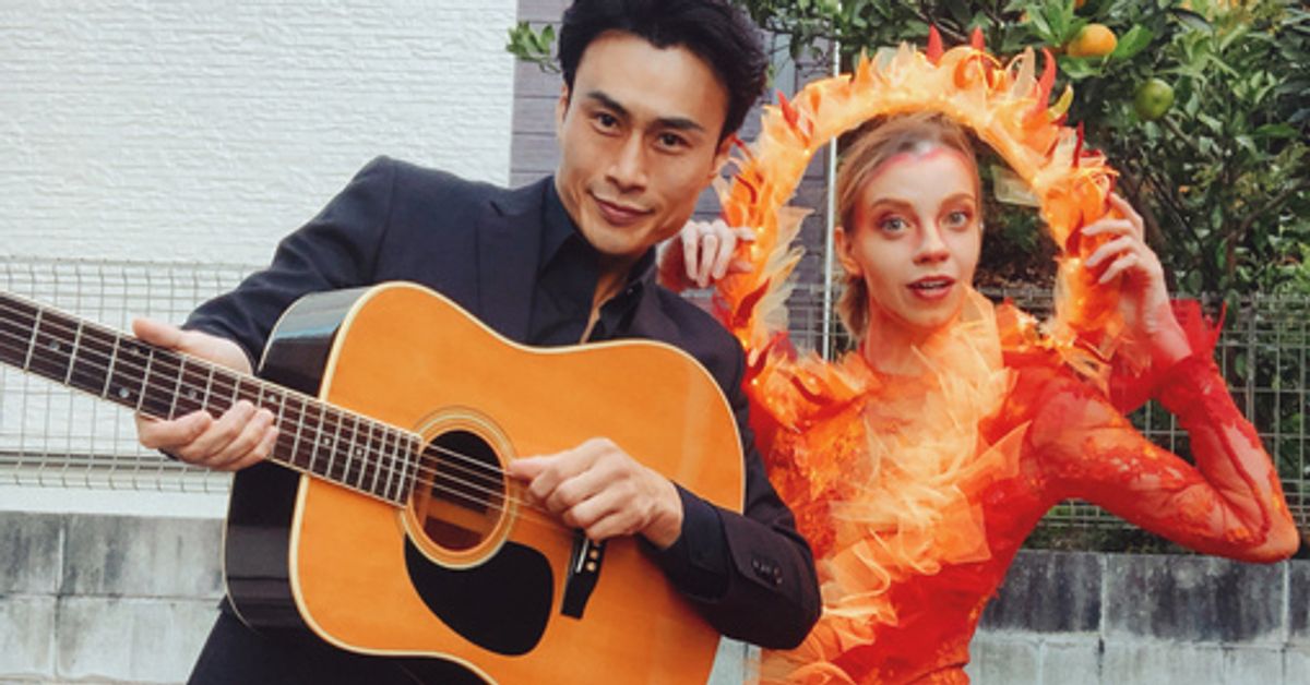 22 Unique Couples Halloween Costumes You Havent Seen A Million Times Huffpost Life 6394