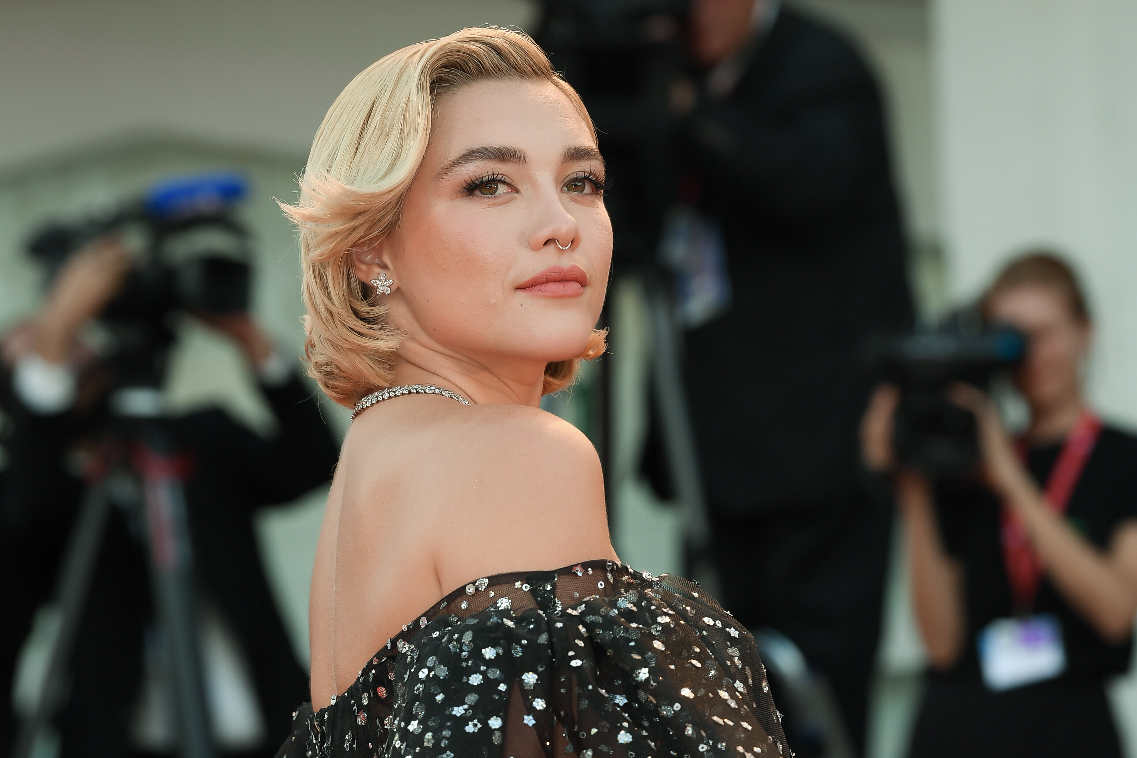 Florence Pugh Rocks Another Sheer Valentino Look After Nipple Hoopla ...