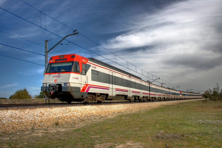 Un tren de cercanías Renfe