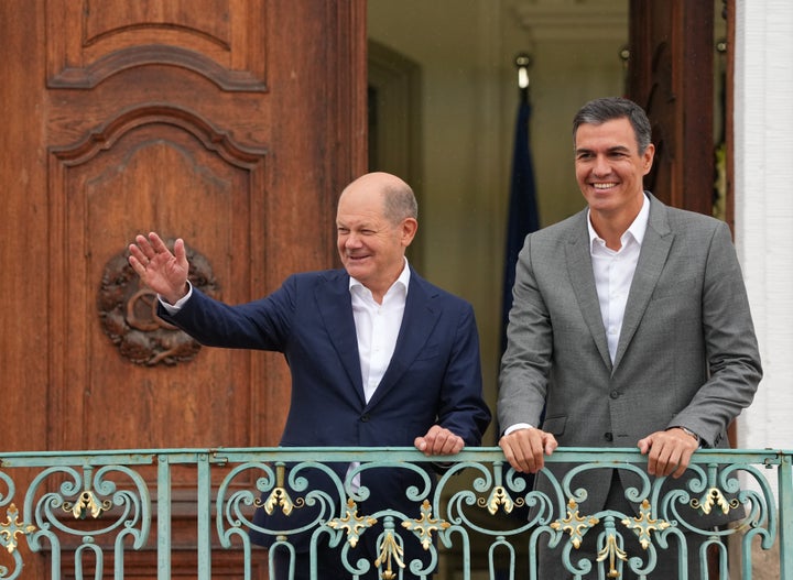 Olaf Scholz y Pedro Sánchez, el pasado agosto, en Brandenburgo.